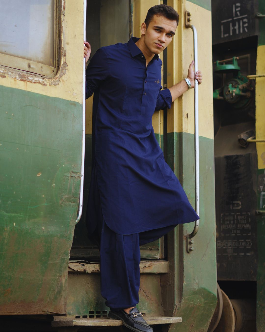 Deep Navy Blue Shalwar Kameez - Washing Wear Fabric Deep Navy Blue Shalwar Kameez - Washing Wear Fabric